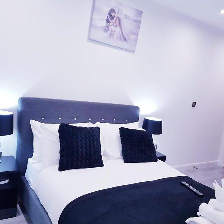 Z Home Apartments Leicester Exterior photo