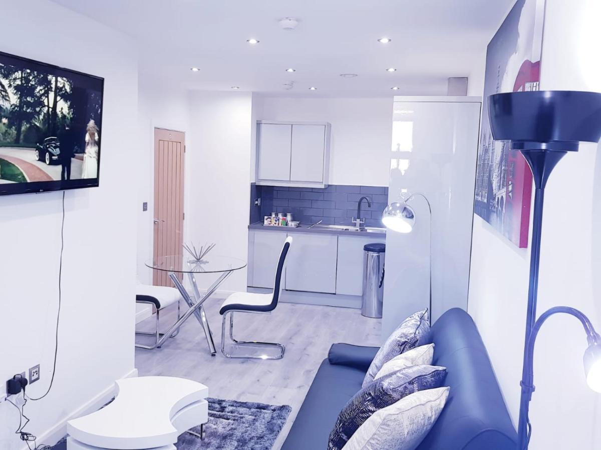 Z Home Apartments Leicester Exterior photo